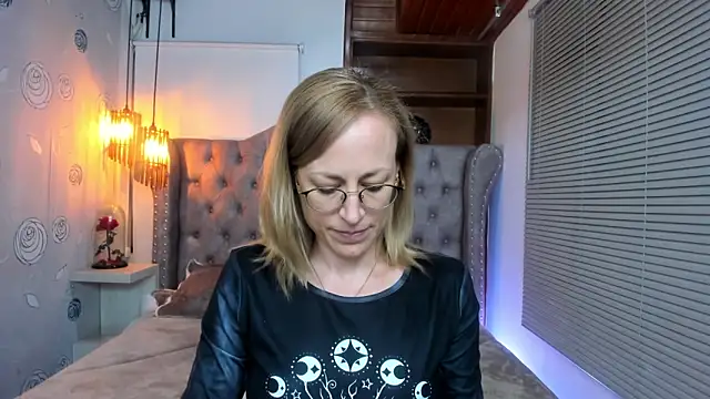 Snapshot of SammySanders chatting on 01-03-25, 11:12 SammySanders online show from 01-03-25, 11:12