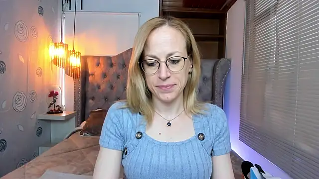 Snapshot of SammySanders chatting on 01-11-25, 11:56 SammySanders online show from 01-11-25, 11:56