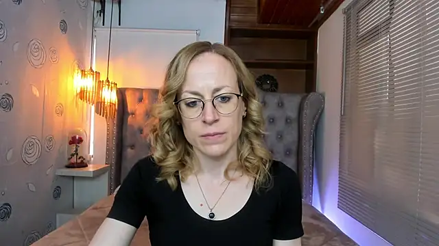 Snapshot of SammySanders chatting on 02-08-25, 12:06 SammySanders online show from 02-08-25, 12:06