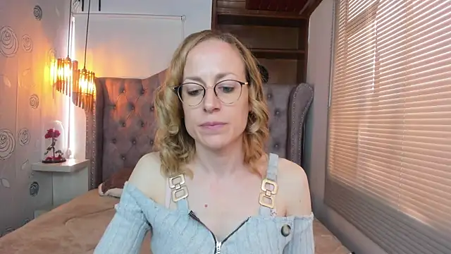 Snapshot of SammySanders chatting on 03-01-25, 03:16 SammySanders online show from 03-01-25, 03:16