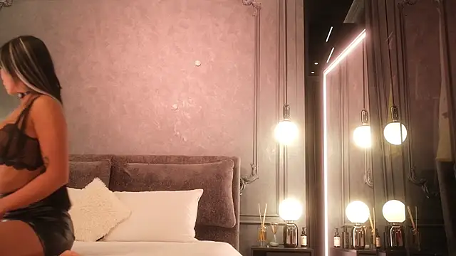 Snapshot of Ami_Katana chatting on 11-30-25, 02:48 Ami Katana online show from 11-30-25, 02:48