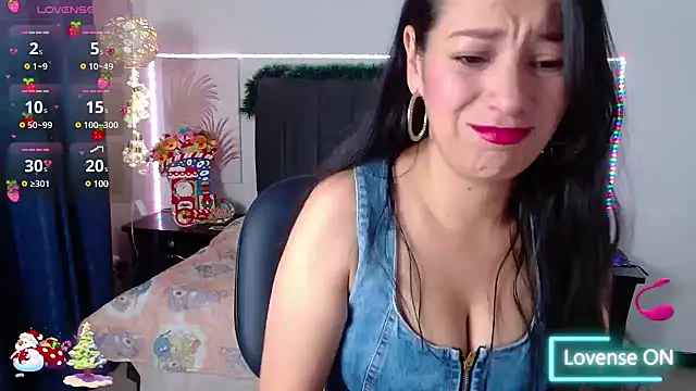 Julietacollins06 online show from 12-18-24, 02:49