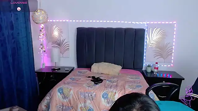 Julietacollins06 online show from 02-04-25, 01:27