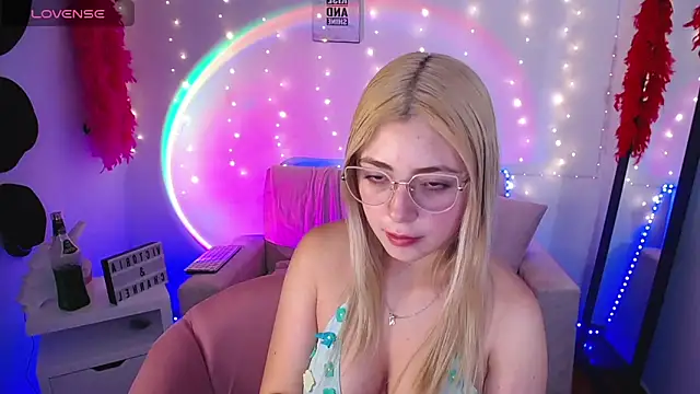 channel blonde a online show from 03-21-25, 06:07