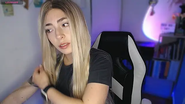 channel blonde a online show from 10-15-25, 04:56