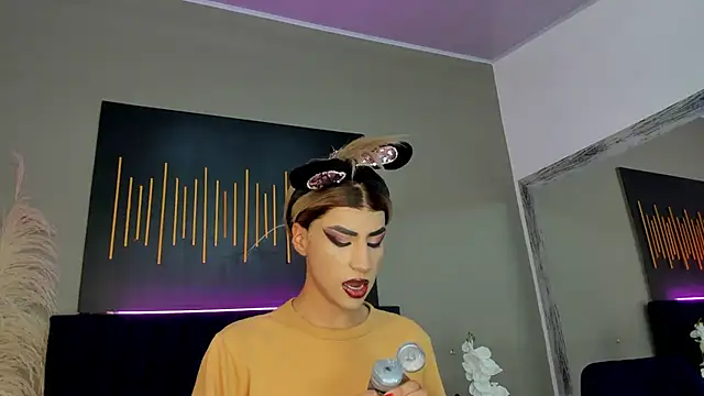 Snapshot of BrianaSchafer chatting on 12-02-24, 05:15 BrianaSchafer online show from 12-02-24, 05:15