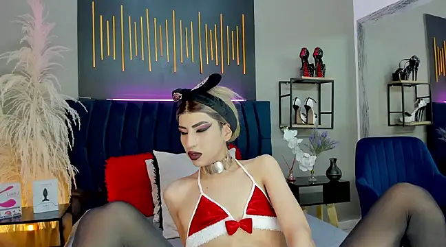 Snapshot of BrianaSchafer chatting on 12-24-24, 02:22 BrianaSchafer online show from 12-24-24, 02:22