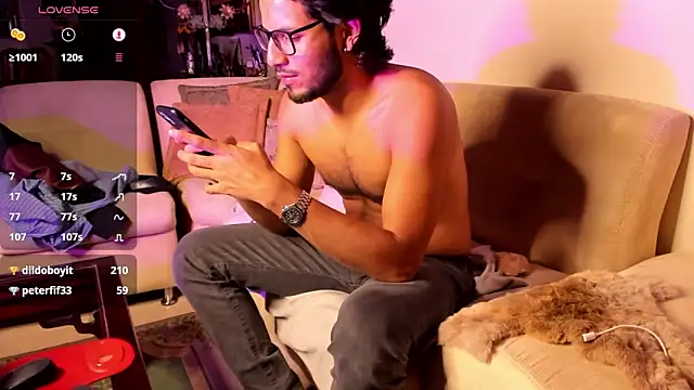 Nicholasrodrii online show from 01-22-25, 04:13