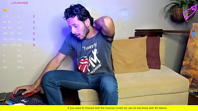 Nicholasrodrii online show from 02-10-25, 11:34