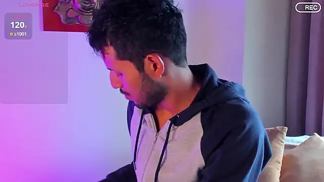 Nicholasrodrii online show from 01-08-26, 08:55