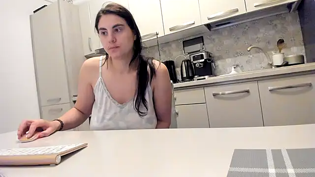 Snapshot of cuplu29 chatting on 06-11-26, 01:49 cuplu29 online show from 06-11-26, 01:49