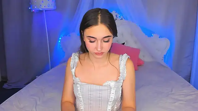 Snapshot of EvaLil chatting on 12-02-24, 12:29 EvaLil online show from 12-02-24, 12:29