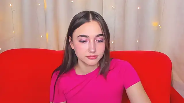 Snapshot of EvaLil chatting on 12-16-24, 07:48 EvaLil online show from 12-16-24, 07:48