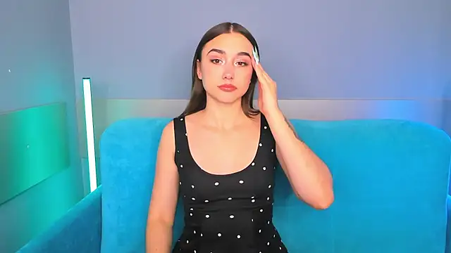 Snapshot of EvaLil chatting on 01-18-25, 11:54 EvaLil online show from 01-18-25, 11:54