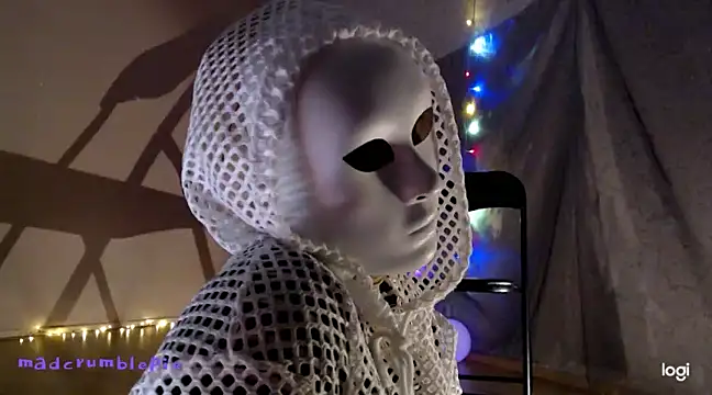 madcrumblepie online show from 01-05-25, 07:39