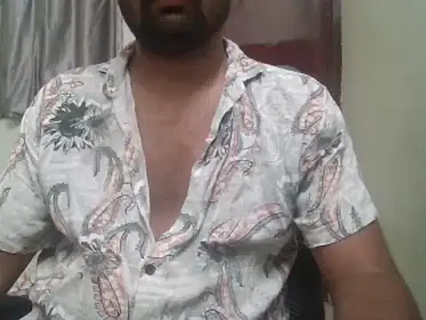 Snapshot of SURYA_HYD chatting on 11-08-25, 12:16 SURYA HYD online show from 11-08-25, 12:16