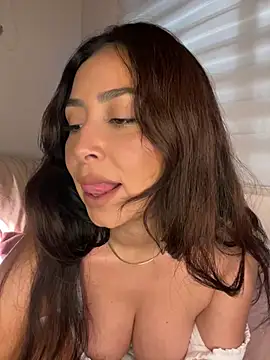 vixen allure online show from 02-18-25, 02:16