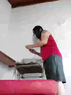 Snapshot of AndresSmith__ chatting on 12-28-24, 07:01 AndresSmith online show from 12-28-24, 07:01