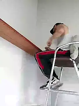 Snapshot of AndresSmith__ chatting on 01-03-25, 07:50 AndresSmith online show from 01-03-25, 07:50