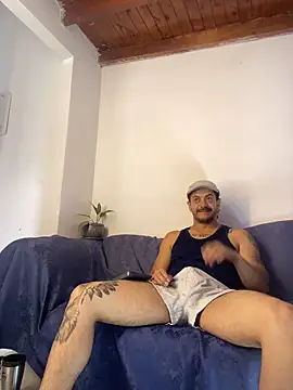 Snapshot of AndresSmith__ chatting on 02-19-26, 07:54 AndresSmith online show from 02-19-26, 07:54