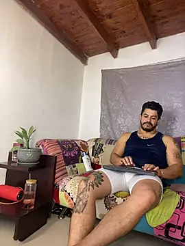 Snapshot of AndresSmith__ chatting on 05-16-26, 03:47 AndresSmith online show from 05-16-26, 03:47