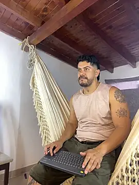 Snapshot of AndresSmith__ chatting on 05-28-26, 06:38 AndresSmith online show from 05-28-26, 06:38