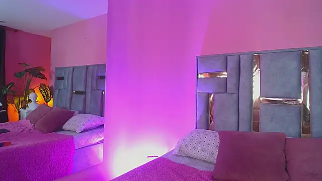 Snapshot of Bianca_ks chatting on 02-14-25, 06:12 Bianca ks online show from 02-14-25, 06:12