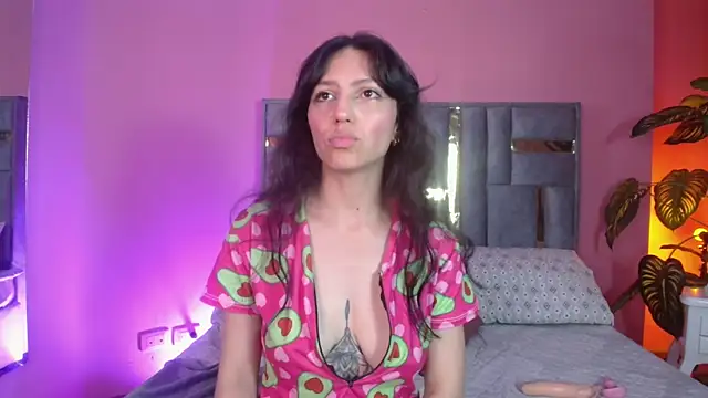 Snapshot of Bianca_ks chatting on 02-27-25, 06:07 Bianca ks online show from 02-27-25, 06:07