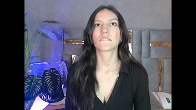 Snapshot of Bianca_ks chatting on 11-11-25, 03:06 Bianca ks online show from 11-11-25, 03:06