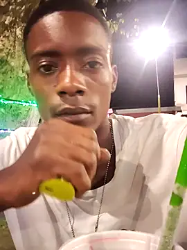 BeetledFlouter12 online show from 12-20-25, 06:31