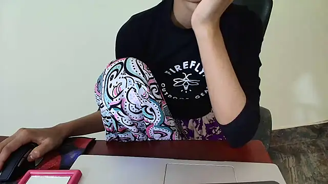 Srabontii online show from 04-13-26, 03:39