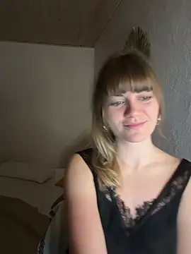 Snapshot of Milla__one chatting on 01-02-25, 07:18 Milla one online show from 01-02-25, 07:18