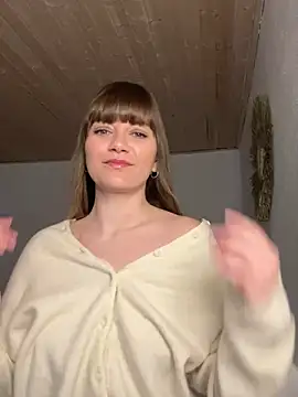 Snapshot of Milla__one chatting on 02-11-25, 08:26 Milla one online show from 02-11-25, 08:26