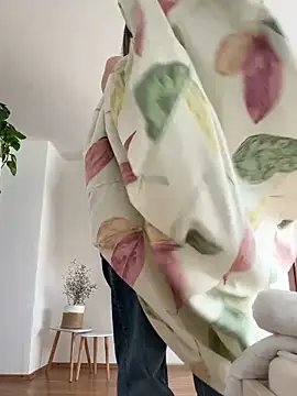 Snapshot of Milla__one chatting on 03-05-25, 11:17 Milla one online show from 03-05-25, 11:17