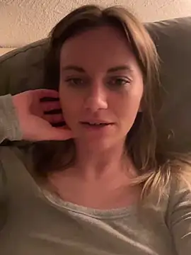 Snapshot of Milla__one chatting on 03-13-25, 09:59 Milla one online show from 03-13-25, 09:59