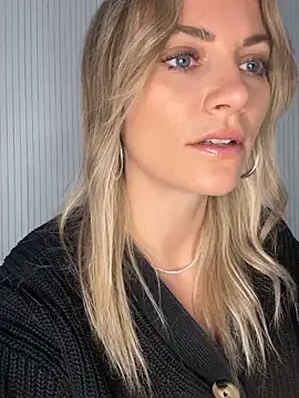 Snapshot of Milla__one chatting on 09-29-25, 07:02 Milla one online show from 09-29-25, 07:02