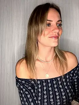 Snapshot of Milla__one chatting on 10-13-25, 05:13 Milla one online show from 10-13-25, 05:13