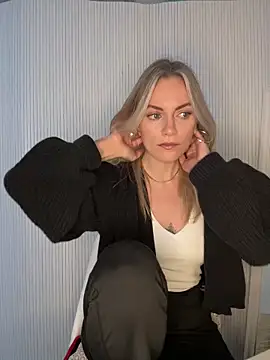 Milla  one online show from 02-10-26, 01:26