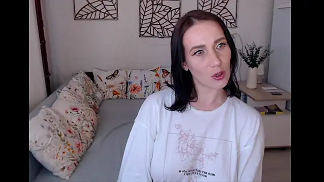 pepper milf online show from 06-11-26, 03:10