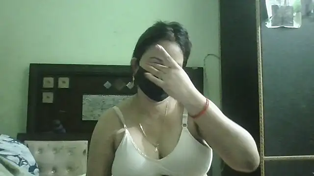 couplesuni online show from 07-21-26, 05:32