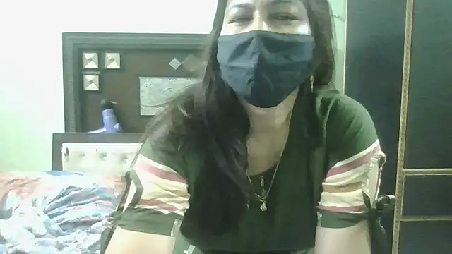 couplesuni online show from 07-22-26, 10:40