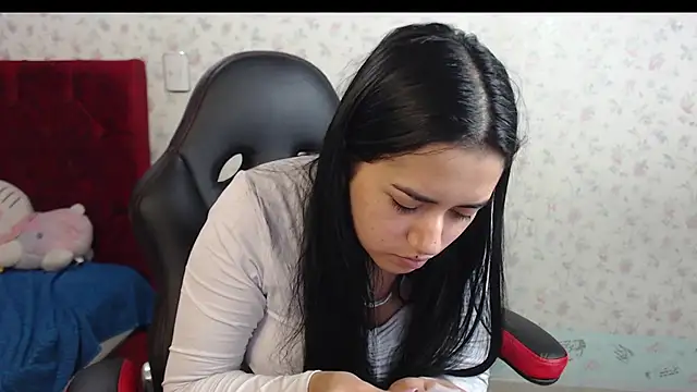 kayla k18 online show from 10-03-25, 02:08