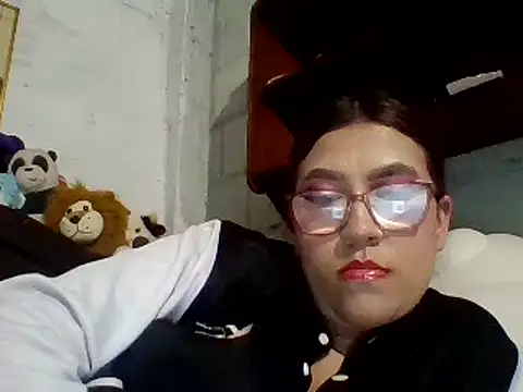 Snapshot of dafne19_ chatting on 02-08-25, 06:22 dafne19 online show from 02-08-25, 06:22