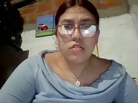 Snapshot of dafne19_ chatting on 02-20-25, 03:45 dafne19 online show from 02-20-25, 03:45