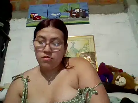 Snapshot of dafne19_ chatting on 02-21-25, 02:50 dafne19 online show from 02-21-25, 02:50