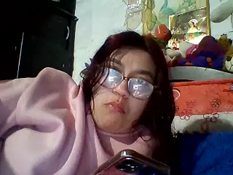 Snapshot of dafne19_ chatting on 02-27-25, 02:10 dafne19 online show from 02-27-25, 02:10