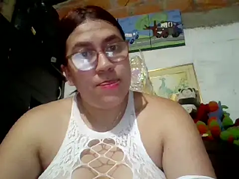 Snapshot of dafne19_ chatting on 03-14-25, 03:26 dafne19 online show from 03-14-25, 03:26