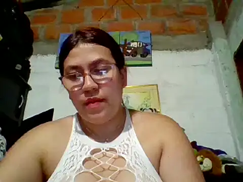 Snapshot of dafne19_ chatting on 03-14-25, 06:32 dafne19 online show from 03-14-25, 06:32