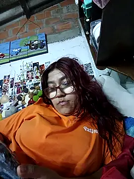 Snapshot of dafne19_ chatting on 09-13-25, 04:45 dafne19 online show from 09-13-25, 04:45