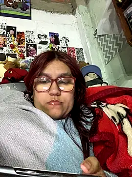 Snapshot of dafne19_ chatting on 09-19-25, 04:47 dafne19 online show from 09-19-25, 04:47